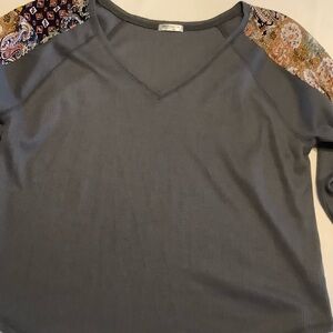 Elegant Gray V-Neck Women's Top with Paisley Details